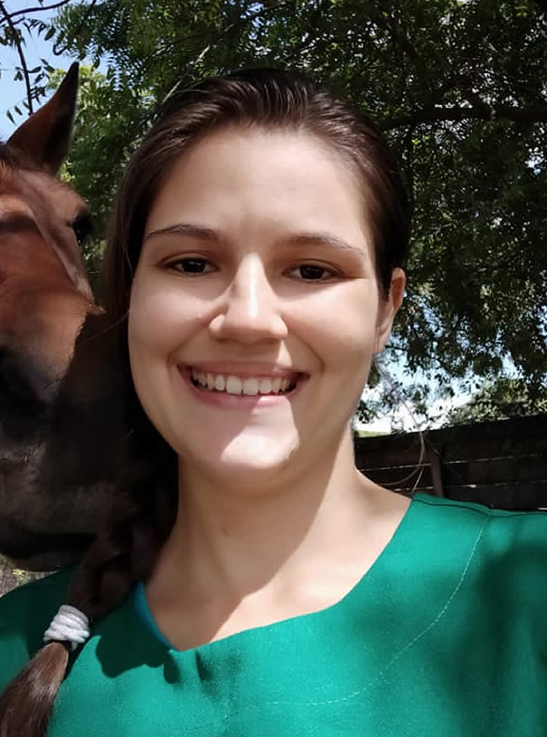 Profa. Behatriz Odebrecht